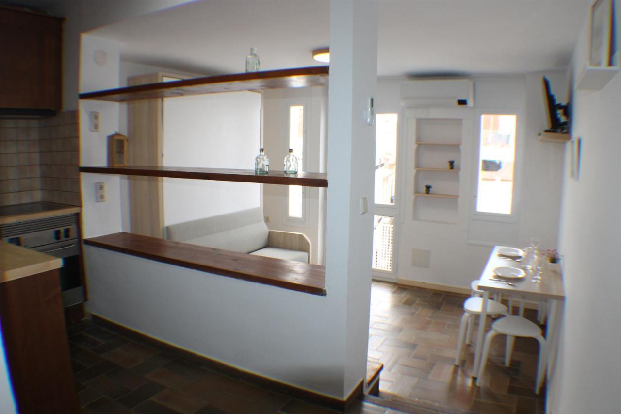 Agi Porthos Apartments Roses Luaran gambar