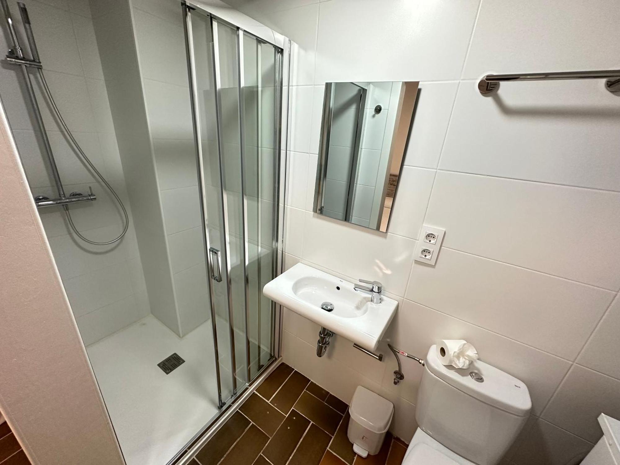 Agi Porthos Apartments Roses Luaran gambar